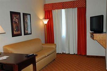 Chisholm Suite Hotel Duncan Exterior foto